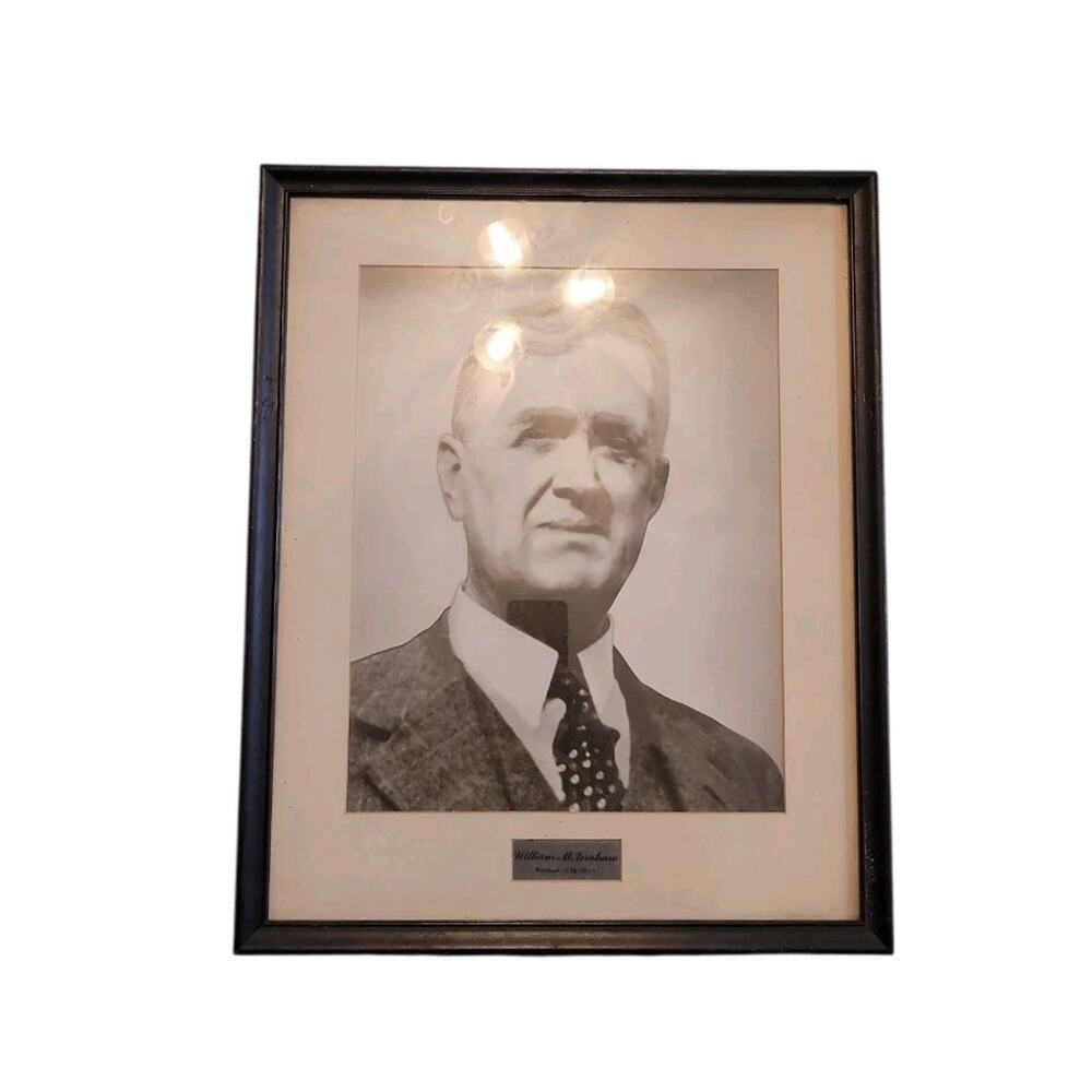 Vintage Framed Photo 1930s Wood Frame 20"x15"